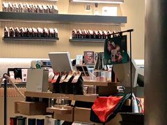 -星巴克臻选(上海合生汇1F店)