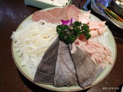 -巴倒烫陆派火锅山庄(南山总店)