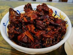 砂钵黑鸭-神仙钵湘香土菜馆(光华路店)