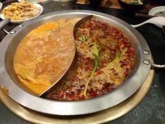 -沸炉重庆老火锅(军事博物馆店)