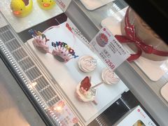 -花花卷卷·鲜食蛋糕(静安久光百货店)
