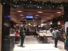 -诚品(信义店)