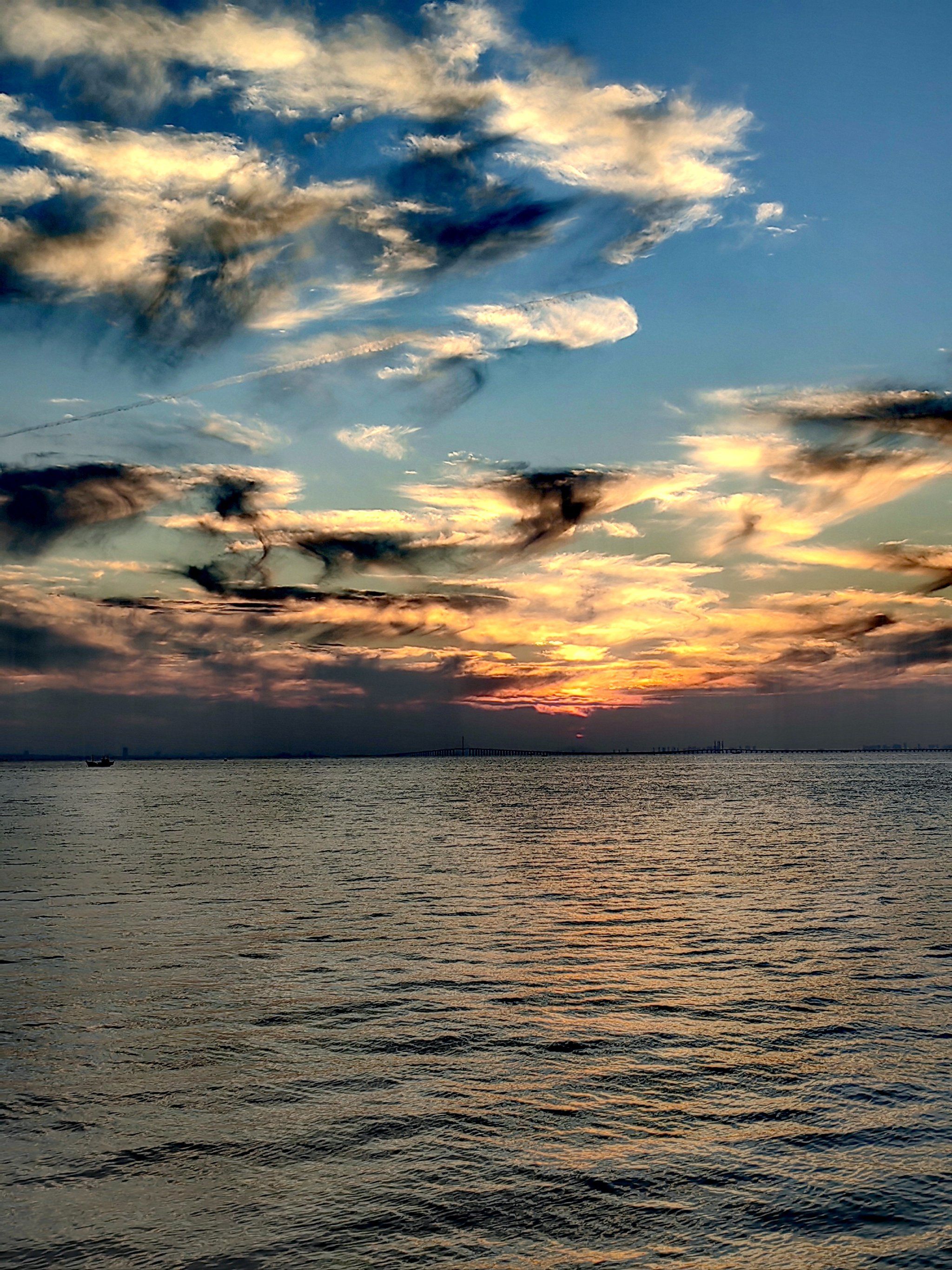 海上日落,与自然共舞