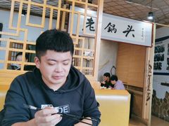 -锅老头海鲜铁锅炖