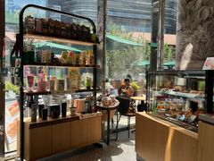 -星巴克(上海长宁来福士1F店)