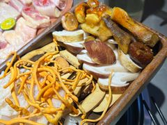 -野·大山里土鸡火锅(万科里店)