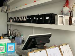 -UNI UNI(环亚凯瑟琳店)