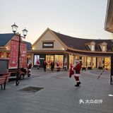 这里有圣诞老人呦！