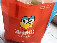 -来伊份1038(新村路三店)