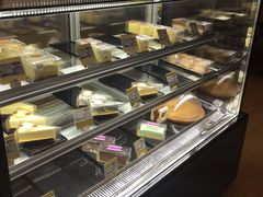 面包甜点陈列柜-家琳甜品(江南东店)