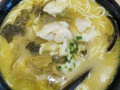 酸菜鱼米粉-李先生牛肉面(长春红旗街店)