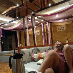 -鑫淼餐饮娱乐中心(江东街店)