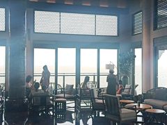 大堂-影吧•悬崖海景(珠海凤凰湾悦椿酒店)