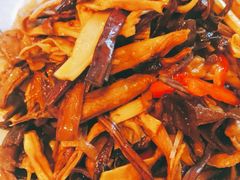 炒杂菌-小厨子私房菜·云南美食店