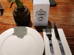 -1886德国汽车餐厅(外滩十六铺码头店)
