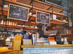 -Common Table · Brunch & Coffee