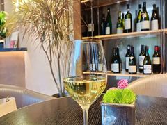 -wineapp葡萄酒餐吧(外滩金融中心店)