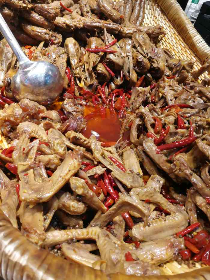 王氏现捞鸭脖国庆北路总店