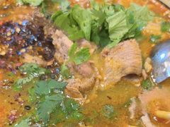 -云阿蛮云南生烫牛肉米线(奉贤路店)