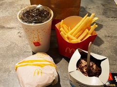 -麦当劳(徐汇漕溪北路百脑汇店)