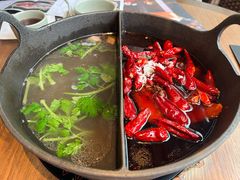 草本鸳鸯锅-盡膳口福跷脚牛肉火锅(晶耀前滩店)