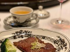 香煎日本顶级和牛-夏苑(新加坡丽思卡尔顿美年酒店)