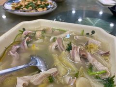 -正宗鸡饭粤香酒家(朱村店)
