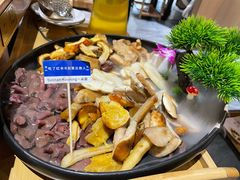 -一朵菌·野生菌探索家火锅(南亚店)