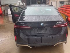 -上海宝信宝马4S店