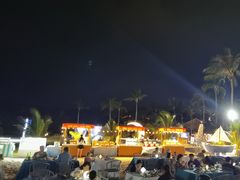 -亚龙湾希尔顿自助餐厅·海鲜·烧烤·沙滩BBQ·现场乐队
