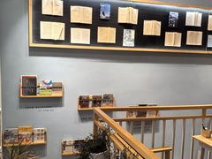 -猫的天空之城概念书店(束河店)