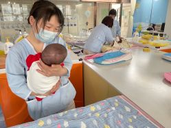 -菁幼月子会所(儿童医院店)