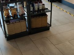 -星巴克臻选(莘庄仲盛店)