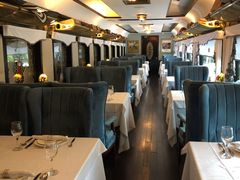 靠窗位-火车头法国西餐厅