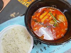 -汤小云火锅米线(钻汇广场店)