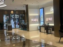 -亨吉利世界名表中心(华润万象城店)