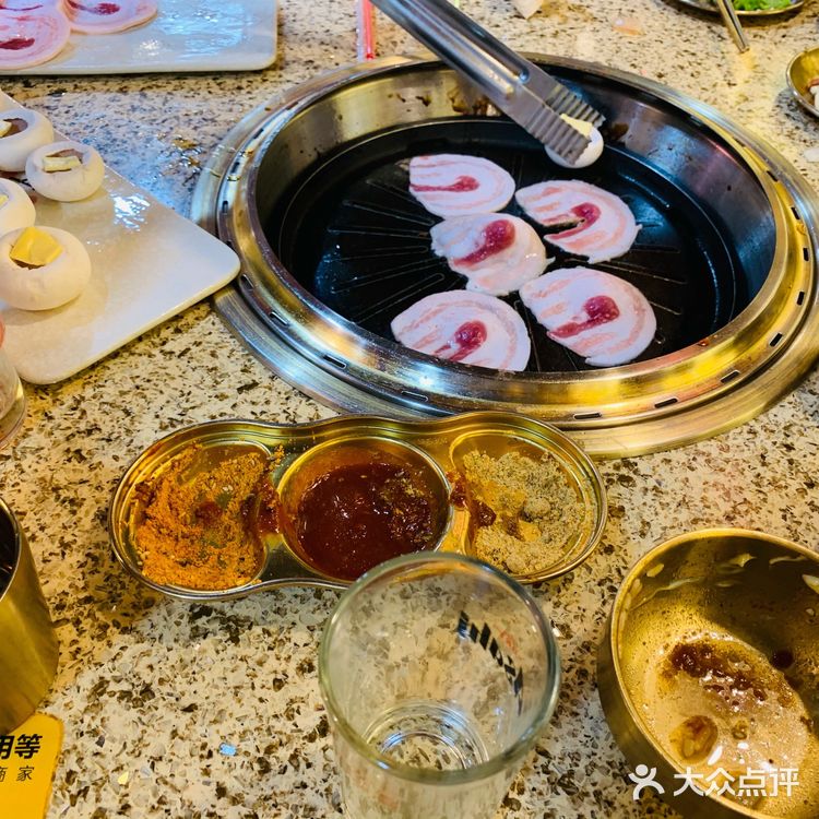 角门马家堡大红门附近的烤肉[调皮]