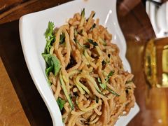 -东口码头·烧鸽子·鱼头泡饼·地方菜(金鹰悦城店)