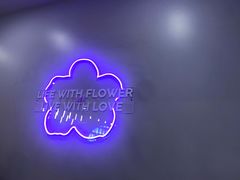 -FLOVIE FLORIST CAFE