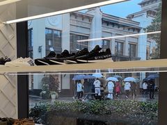 -比斯特上海购物村精品奥特莱斯