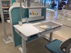 -康朴乐儿童学习桌椅(蓝色港湾店)