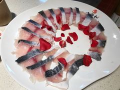 巴沙鱼-小牛叔鲜切牛肉·火锅·烤肉自助(公济桥路店)