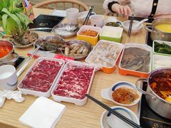 -杨老板·海鲜集市火锅·鲜切牛肉(中防万宝店)