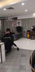 -八佰伴8008星级形象店