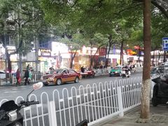 -渔香岛美蛙鱼头火锅(黔灵山公园店)