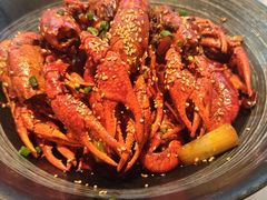 -肥肥虾庄·金牌油焖大虾(汉街SKP店)