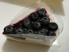 爆浆蓝莓瀑布-提亚烘焙·手作面包·生日蛋糕(七星店)