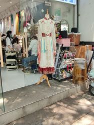 -梦回汉唐汉服旗袍体验馆(拙政园店)