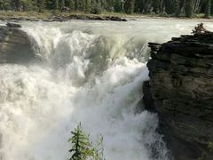 -阿萨巴斯卡瀑布观景点