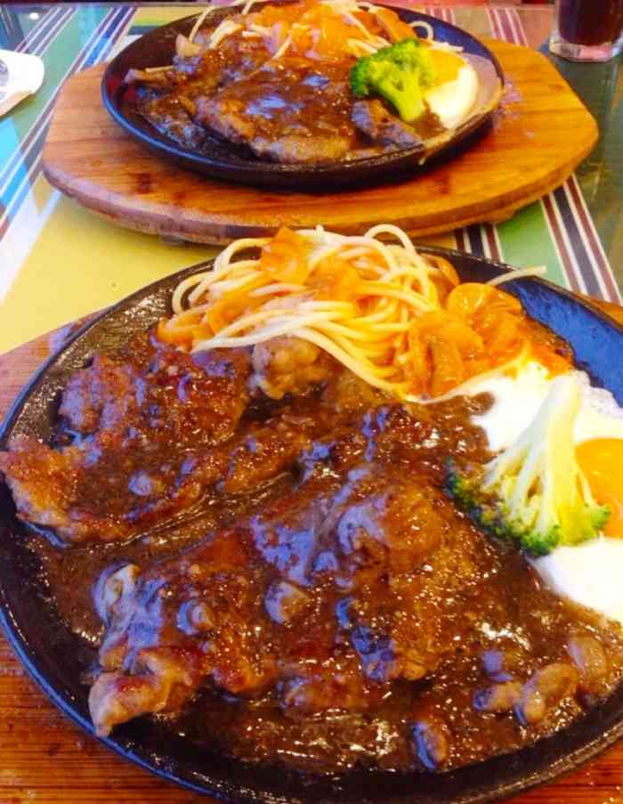 豪享来中西餐厅(工农路西店)-"牛排 很一般 肉质也一般 但是 不难吃 .